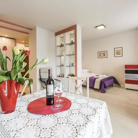 P&o Metro Mlociny Apartment *