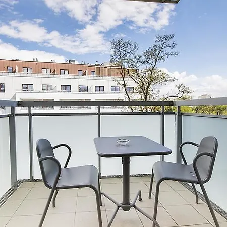 P&o Metro Mlociny * Varsavia